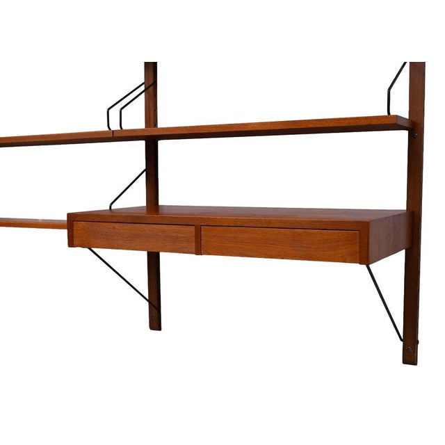 Poul Cadovius Vintage Royal Wall System with 4 Cabinets in Teak by Poul Cadovius, 1960s, Set of 23 For Sale - Image 4 of 18