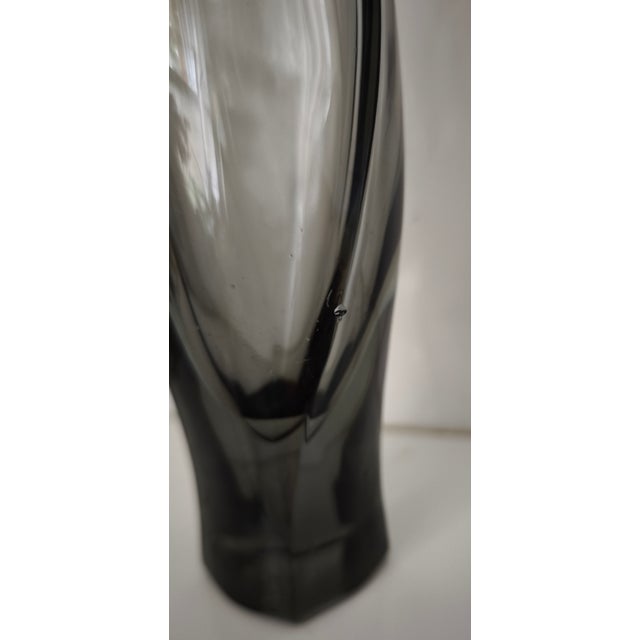 Smoked Glass Vase by Alois Gangkofner for Hessenglaswerke, 1953 For Sale - Image 4 of 5