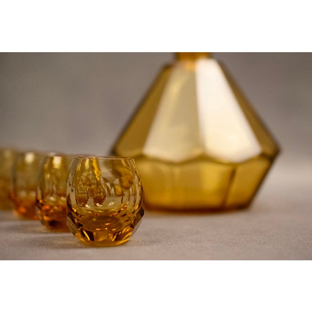 Art Deco Carafe and Liqueur Glasses in Frosted Orange Faceted Glass by Rudolf Eschler for Moser Karlsbad, 1940s, Set of 6 For Sale - Image 6 of 18