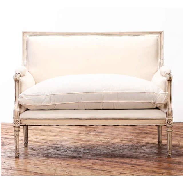 1940s Louis XVI Style Painted Canapé Settee Attributed to Jansen | Ca. 1945 For Sale - Image 5 of 6