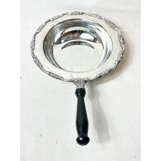 Vintage Oneida Silver Plated Chafing Dish For Sale In New Orleans - Image 6 of 8