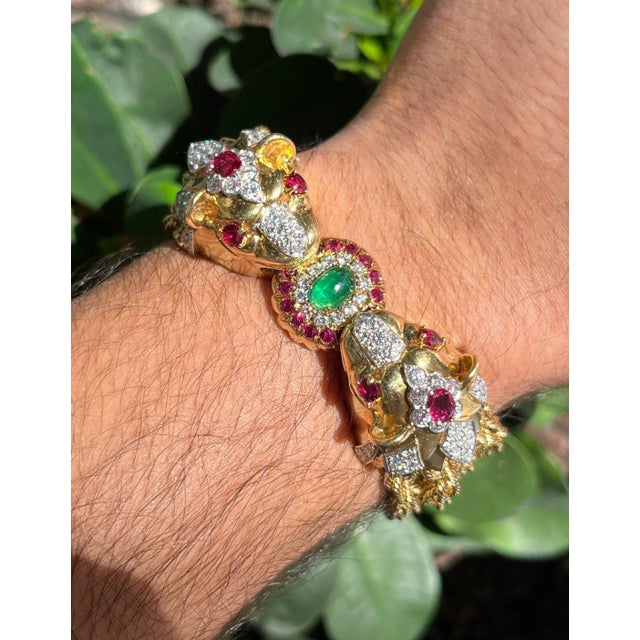 This is part of Chairish’s Fine Jewelry assortment. Experience the epitome of luxury and elegance with this one-of-a-kind...