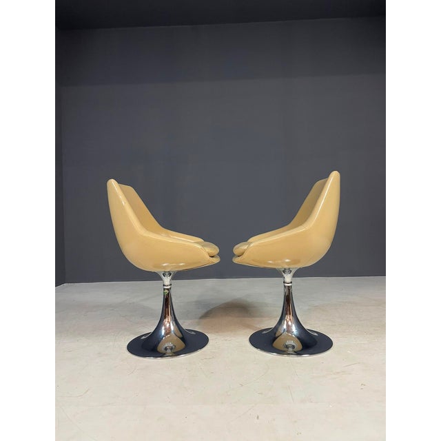 Beige Swivel Chairs with Chrome Pedestal Bases, France, 1970s, Set of 2 For Sale - Image 4 of 15