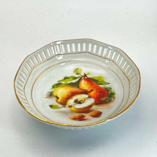 White Set of 6: Schumann Bavaria/Arzberg Reticulated Porcelain Berry Bowls (Fruit Design) Vintage 1950s For Sale - Image 8 of 18