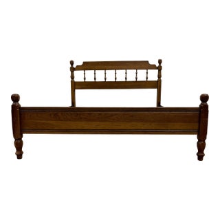 Vintage Full Size Oak Colonial Style Low Poster Bed For Sale
