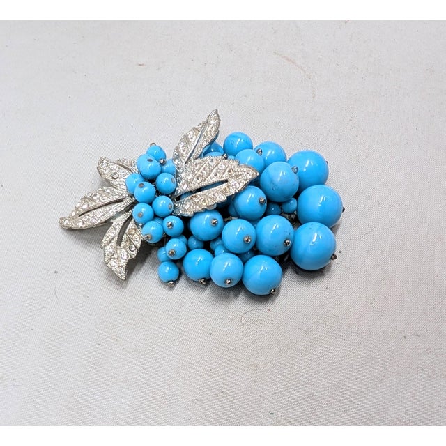 Turquoise Vintage Wwi Era Verified Miriam Haskell Book Piece Faux-Turquoise Beaded Dress Clip For Sale - Image 8 of 11