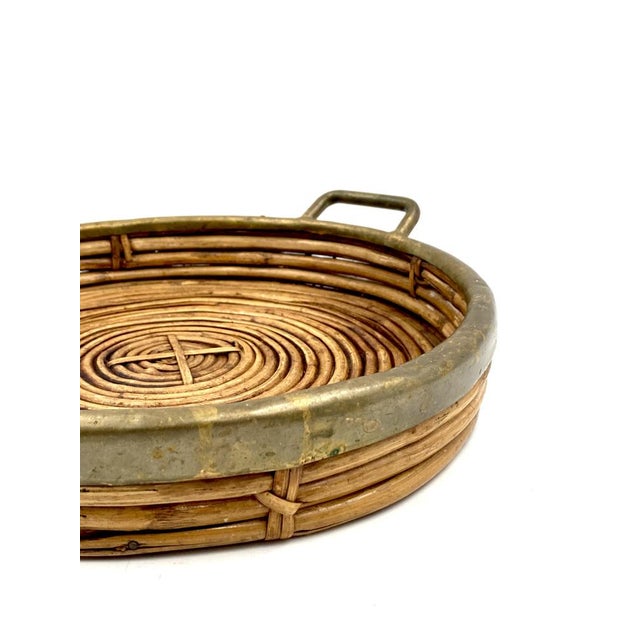 Hollywood Regency Brass and Wicker Bowl, Italy, 1970s, in Flawless conditions. Designed 1970 to 1979