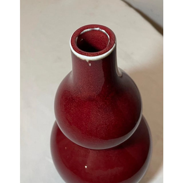 Vintage Handmade Original Sang De Boeuf Chinese Red Oxblood Pottery Gourd Vase For Sale - Image 9 of 9