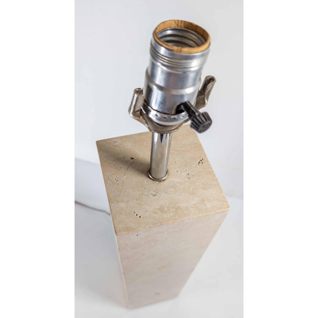 Antique White Mid-Century Modern Polished Travertine Limestone Stone Table Lamp For Sale - Image 8 of 10