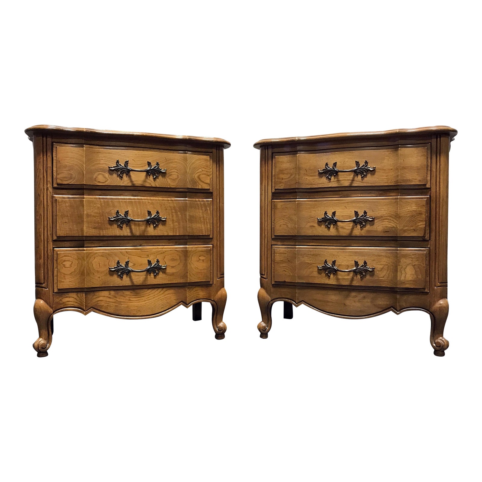 Thomasville Tableau Oak French Country Style Nightstands A Pair