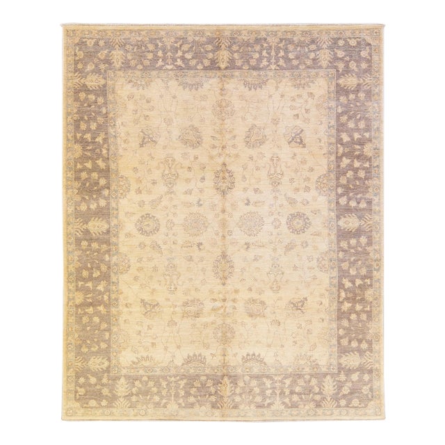Handcrafted Modern Paki Peshawar Beige Wool Rug With Palmettes Design For Sale