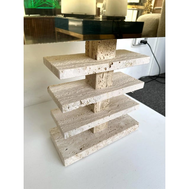 2020s Contemporary Pair of Travertine Blade Lamps and Brass Shades. Italy For Sale - Image 5 of 11