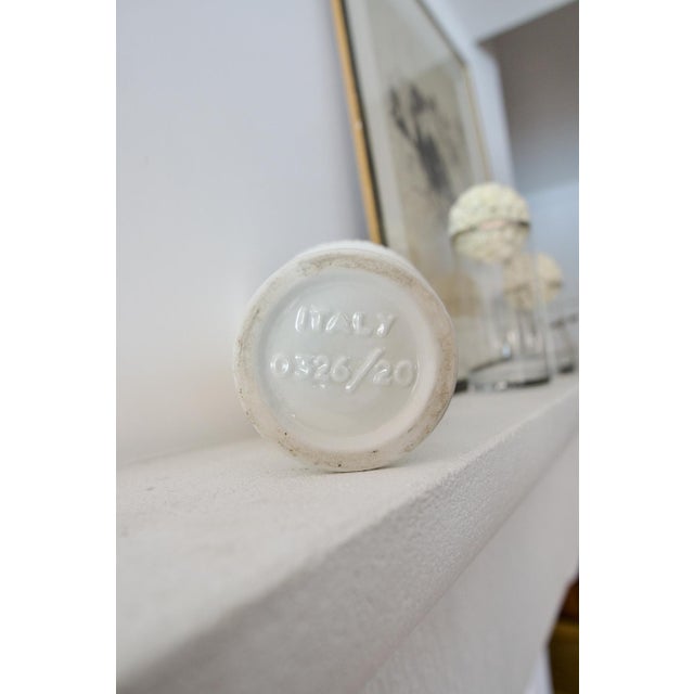 Medici Style Cup Vase in White Lacquered Ceramic, Italy, 1930s For Sale - Image 10 of 17