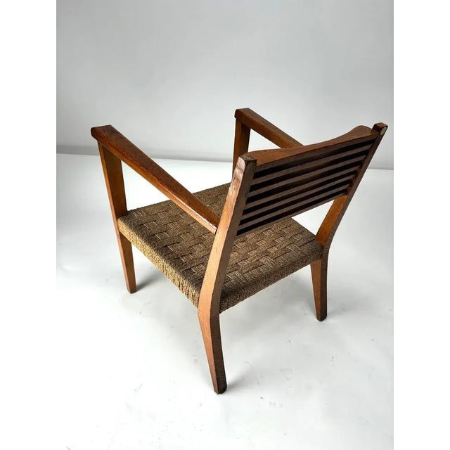 This piece is a brilliant and rare example of the movement known in Italy as the "Razionalismo" movement, which reached...