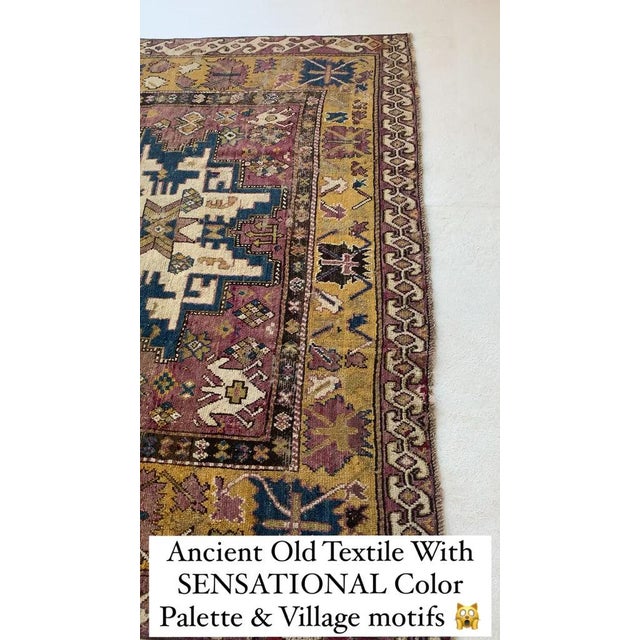 * All of our antique rugs & vintage rugs are professionally cleaned prior to being listed.* Your lighting will affect the...