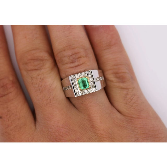 2020s Natural 1.78 Carat Emerald and Diamond 18k Gold Mens Ring Size 9.5 For Sale - Image 5 of 6