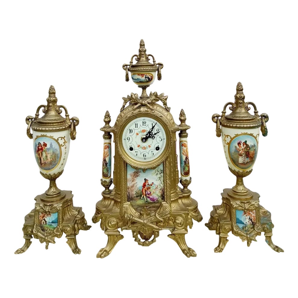 Vintage Imperial Mantel Clock with Urns by Franz Hermle Lancini