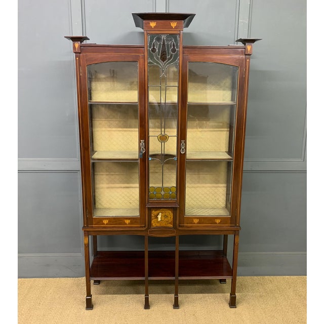 Brown Arts and Crafts Inlaid Mahogany Display Cabinet, 1900 For Sale - Image 8 of 18