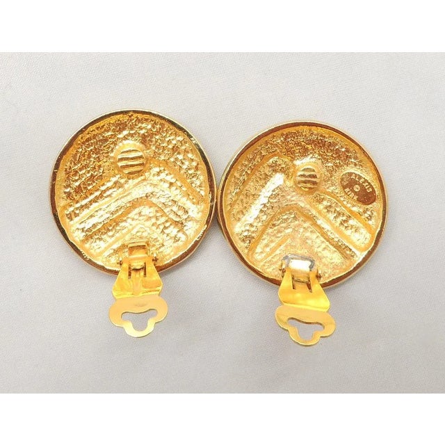 Vintage 1980s Signed Alexis Kirk Round White Enamel & Rhinestone Clip Earrings - 2 Pieces For Sale - Image 4 of 8