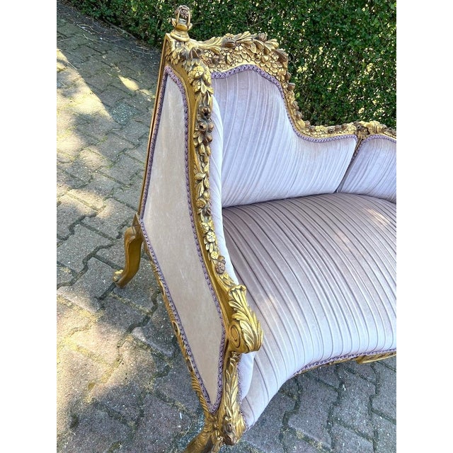 1950s French Louis XVI Pink Velvet Corner Settee For Sale - Image 13 of 16