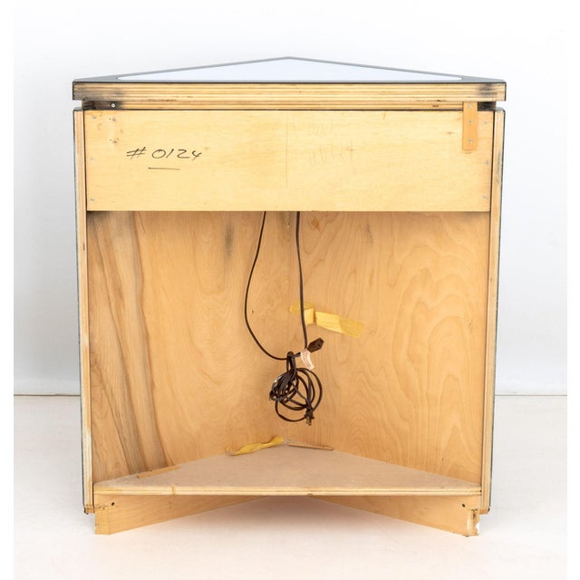 Late 20th Century Postmodern Black Lacquered Illuminated Pedestal For Sale - Image 5 of 5