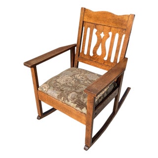 Early 20th Century Arts and Crafts Mission Oak Rocking Chair For Sale