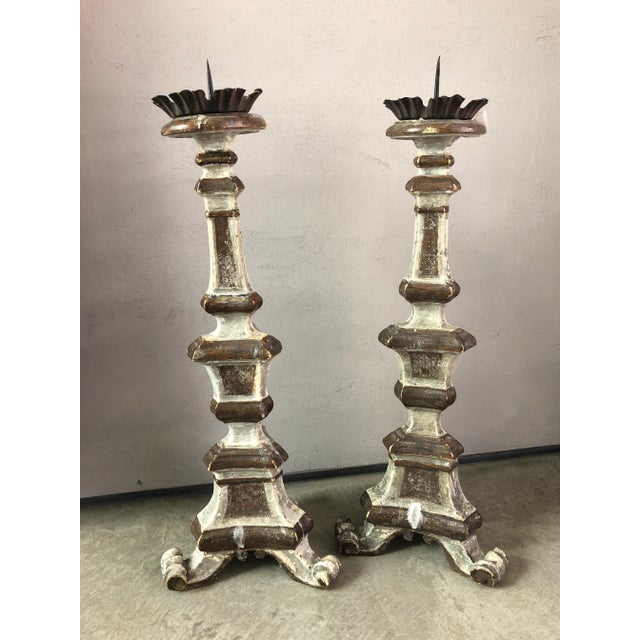 Pair of 18th Century Carved Wood Pricket Candlesticks With Original Silver Leaf For Sale - Image 4 of 6