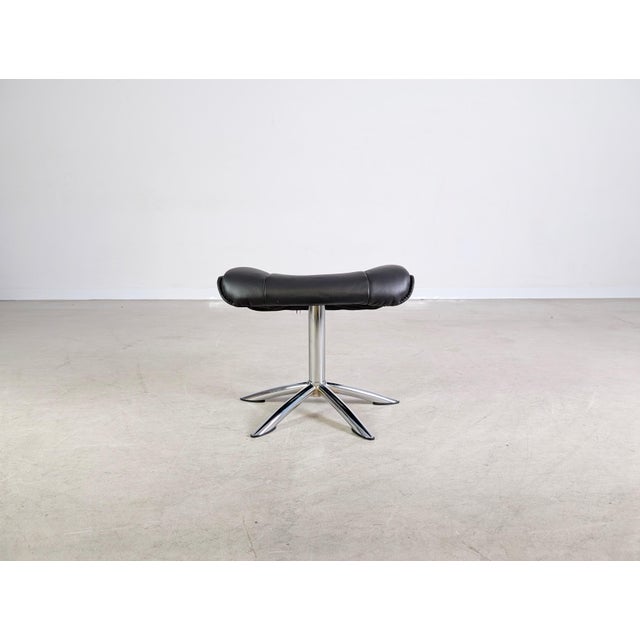 Postmodern Vintage Ottoman in Leather, 1990s For Sale - Image 3 of 9