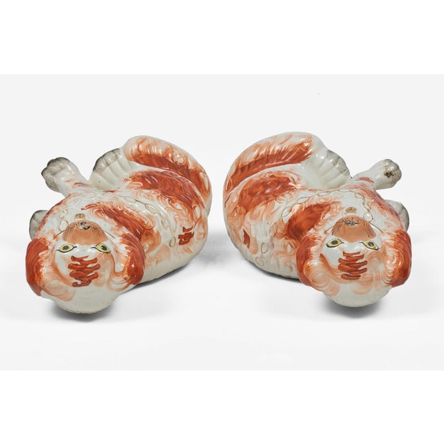 Late 18th Century Pair Staffordshire Separate Leg King Charles Spaniels For Sale - Image 5 of 7