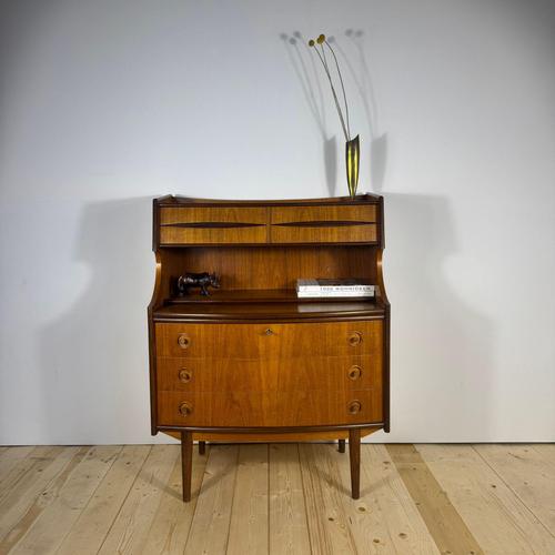 Danish Teak Pull-Out Desk, 1960 For Sale - Image 3 of 14