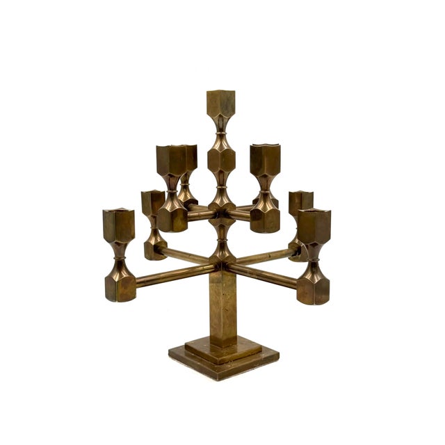 Modern solid brass sculptural 9 lights candelabra Lars Bergsten, Gusum, Sweden 1992 Solid brass H 34 cm x 32 × 32 cm...