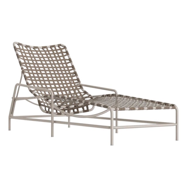 Brown Jordan Kantan Aluminum Suncloth Chaise Lounge, Dove frame with Mica fabric For Sale