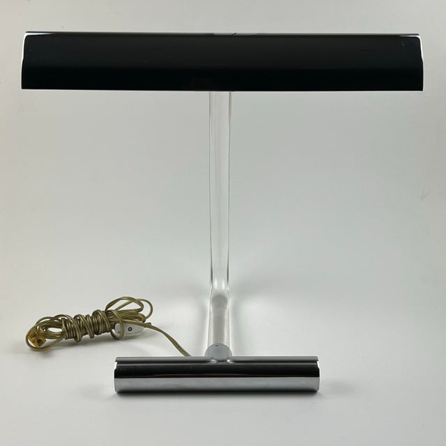 Knoll Peter Hamburger “Crylicord” Chrome & Clear Acrylic Table Lamp for Knoll, 1970s MCM For Sale - Image 4 of 12