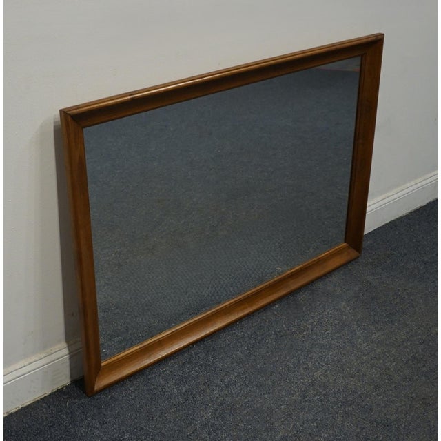 ETHAN ALLEN Heirloom Nutmeg Maple 32x48" Mirror 10-5050 32.5" High 48.5" Wide 2" Deep We specialize in high end used...