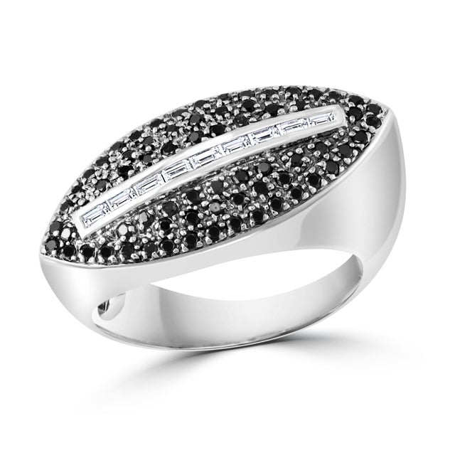 0.8 Carat Black and White Diamond Ring 18 Karat White Gold, Size 7 For Sale - Image 13 of 18
