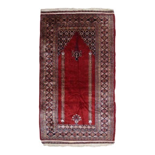 1960s Handmade Vintage Pakistani Lahore Prayer Rug 3' X 5.8' For Sale
