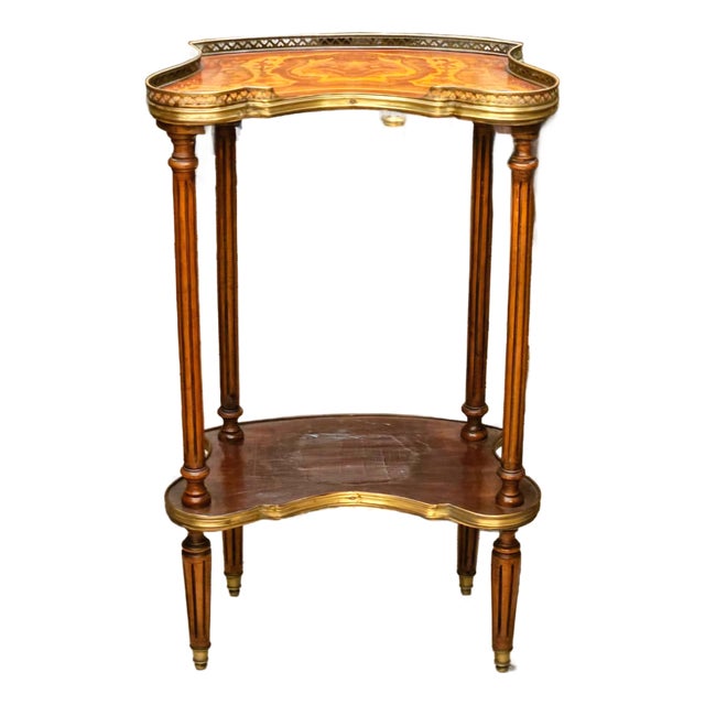French-Style Wood Side Table – Sculptural Shaped Top, Gold Leaf Details & Lower Display Shelf For Sale