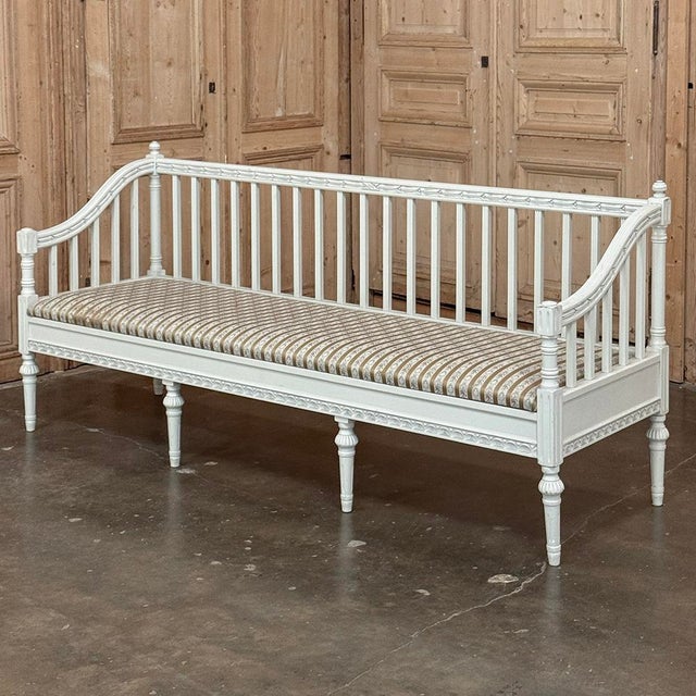 18th Century Swedish Gustavian Painted Settee ~ Neoclassical Design For Sale - Image 17 of 18