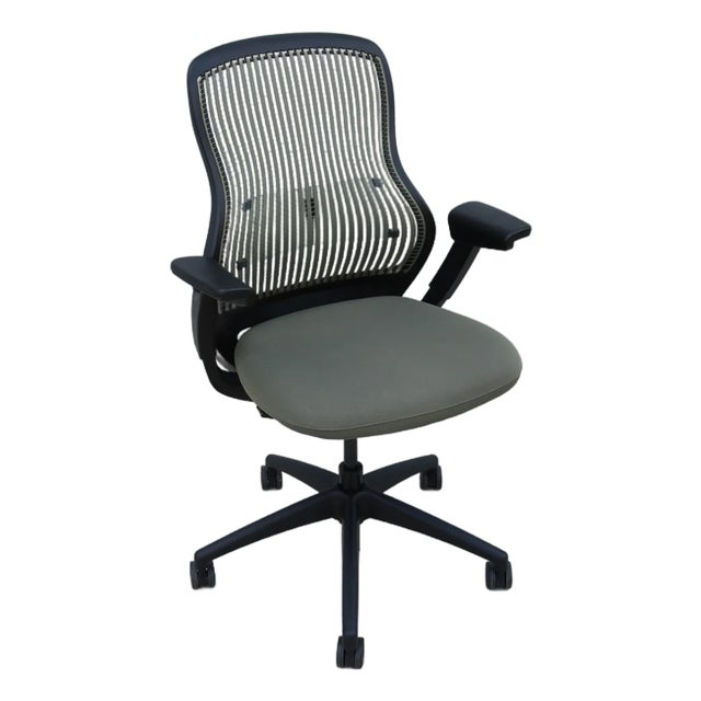 Knoll ReGeneration Ergonomic Office Desk Chair Fully Adjustable in Green Fabric For Sale