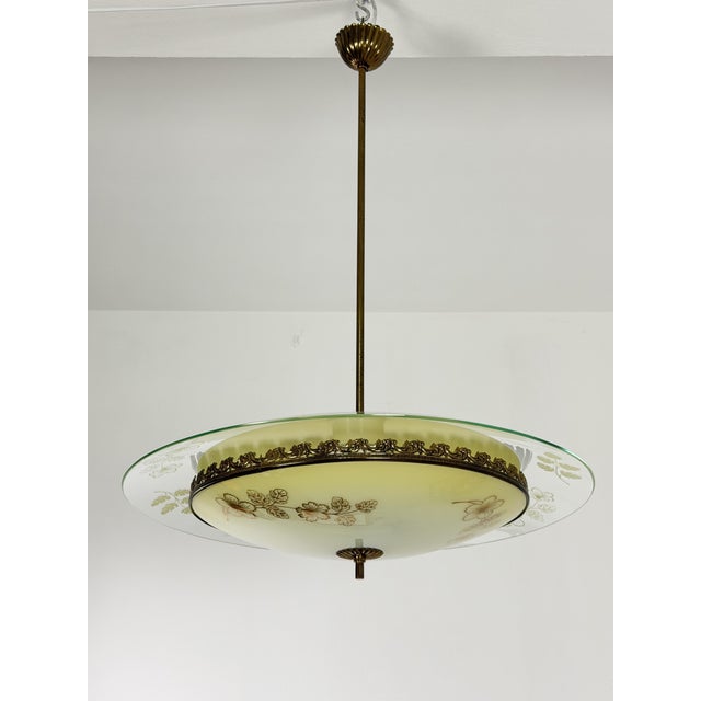 Murano Glass and Brass Pendant Light in the style of Pietro Chiesa for Fontana Arte, 1950s For Sale - Image 15 of 15