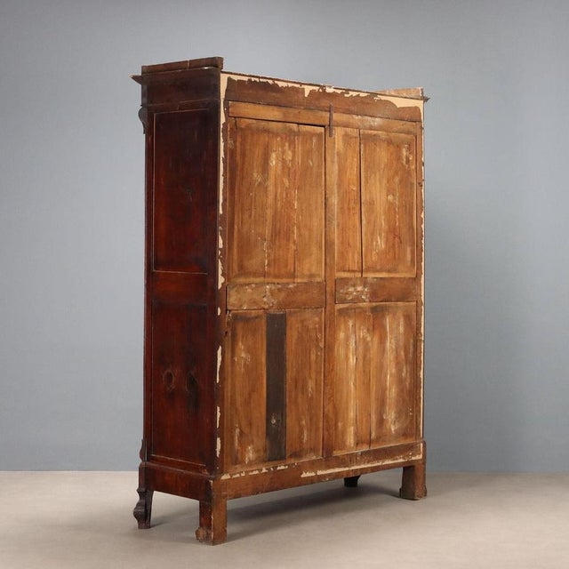 Italian Wardrobe in Walnut and Poplar For Sale - Image 11 of 12