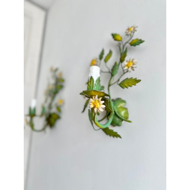 French Tole Painted Daisy Floral Wall Sconces, 1970, Set of 2 For Sale - Image 18 of 18