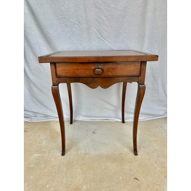 19th Century French Louis XV Walnut One Drawer Side Table For Sale - Image 11 of 12