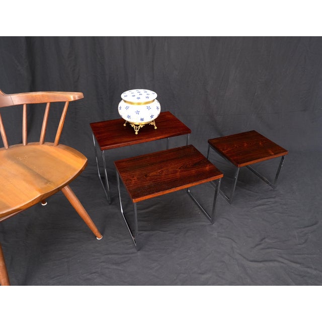 Rosewood Tops Chrome Base Mid Century Modern Set of 3 Nesting Side End Tables For Sale - Image 10 of 11