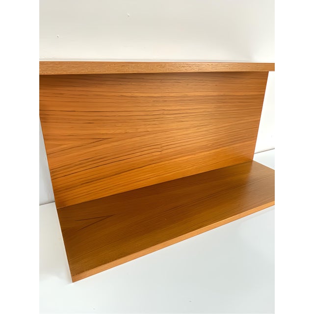 Small Teak U-Profile Shelf by Walter Wirtz for Wilhelm Renz, 1960s For Sale - Image 6 of 18