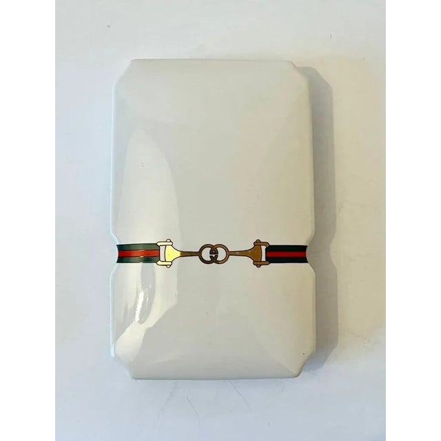 Gucci Porcelain Gucci Lidded Box with Incense 420 Holder For Sale - Image 4 of 12
