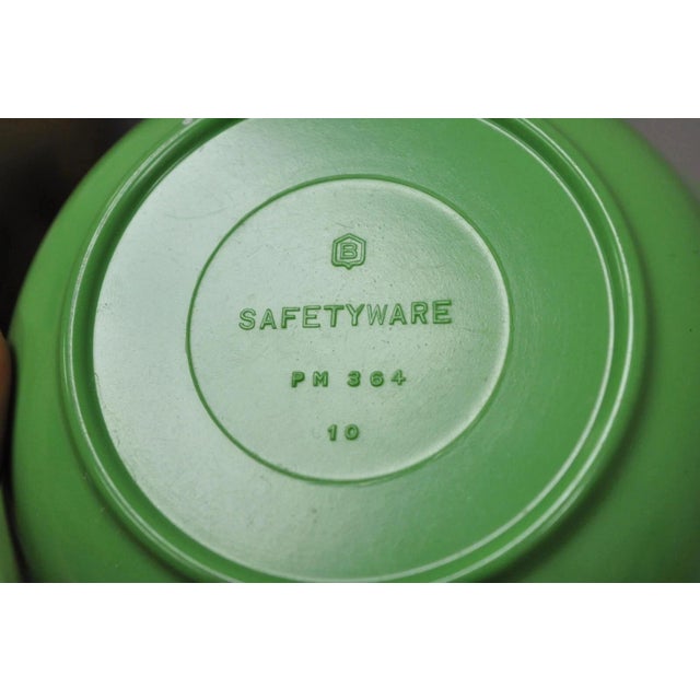 Mid 20th Century Vintage Art Deco Green & Yellow Bonny Ware Safetyware Bowl Set - 8 Pc Set For Sale - Image 5 of 7