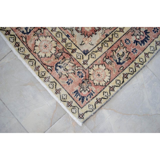 Vintage Turkish Oushak Medallion Hand-Knotted Area Rug Living Room Decor 4′8″ X 7′6″ For Sale - Image 10 of 11