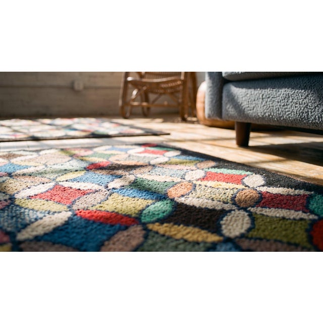 1920s Multicolor Geometric Antique American Hooked Rug 3'7" X 8'9" Knotted Wool Carpet For Sale - Image 13 of 15