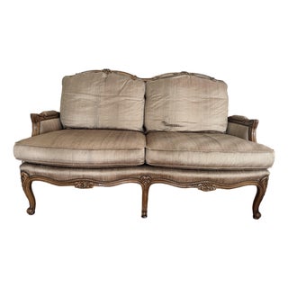 Vintage Baker Furniture French Provincial Louis XV Carved Wood Settee For Sale